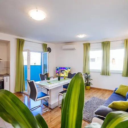 Apartment Rainbow